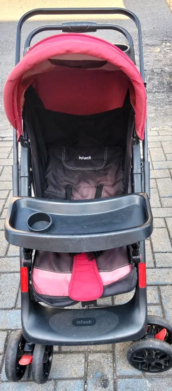 Carrinho de Bebê Infanti Shift - Cor Cherry (Alça Reversível)