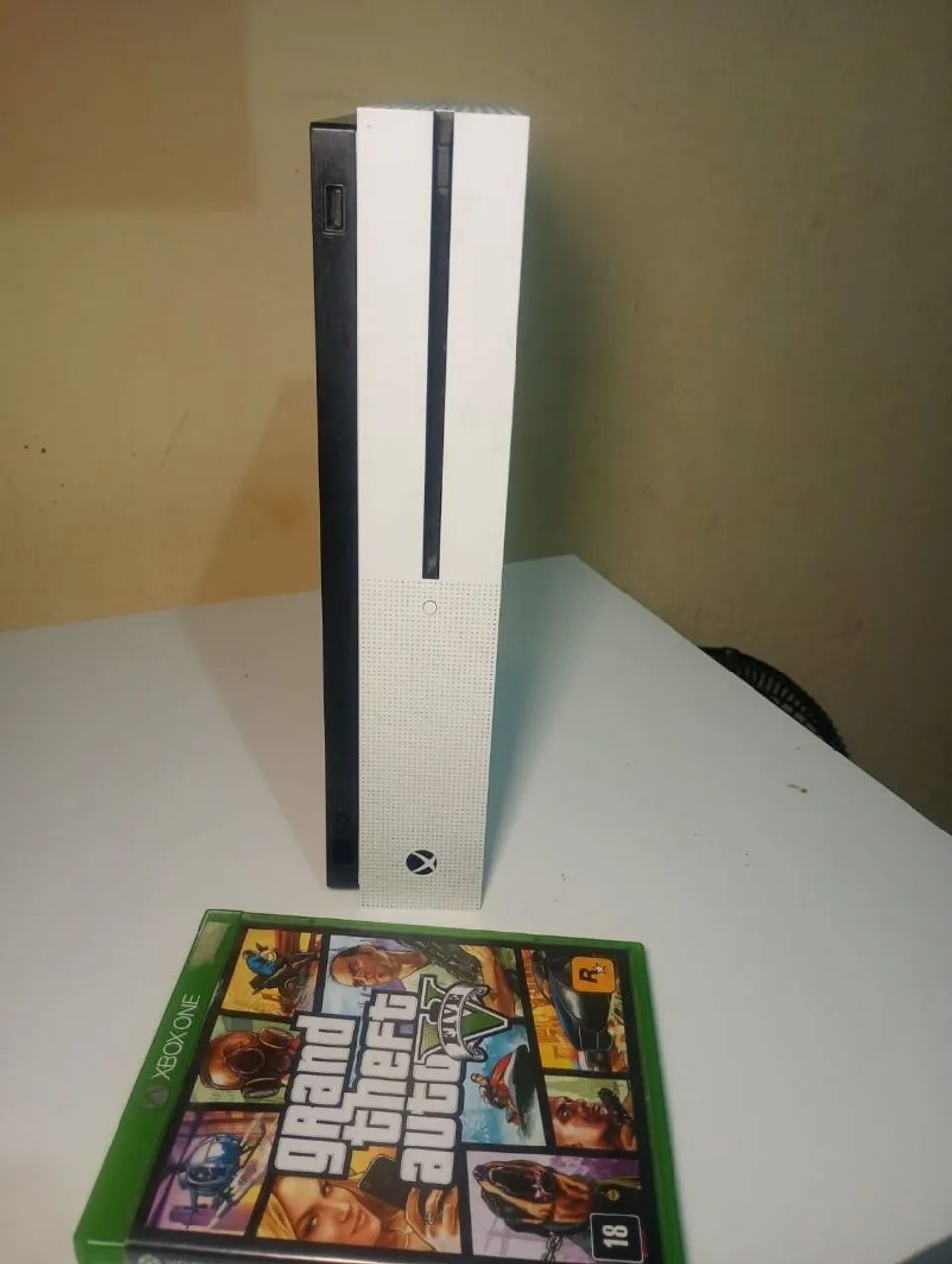 Xbox One S 500GB! - Foto 3