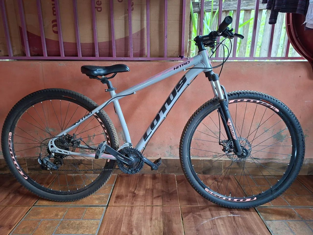 Vendo essa bicicleta Lotus aro 29