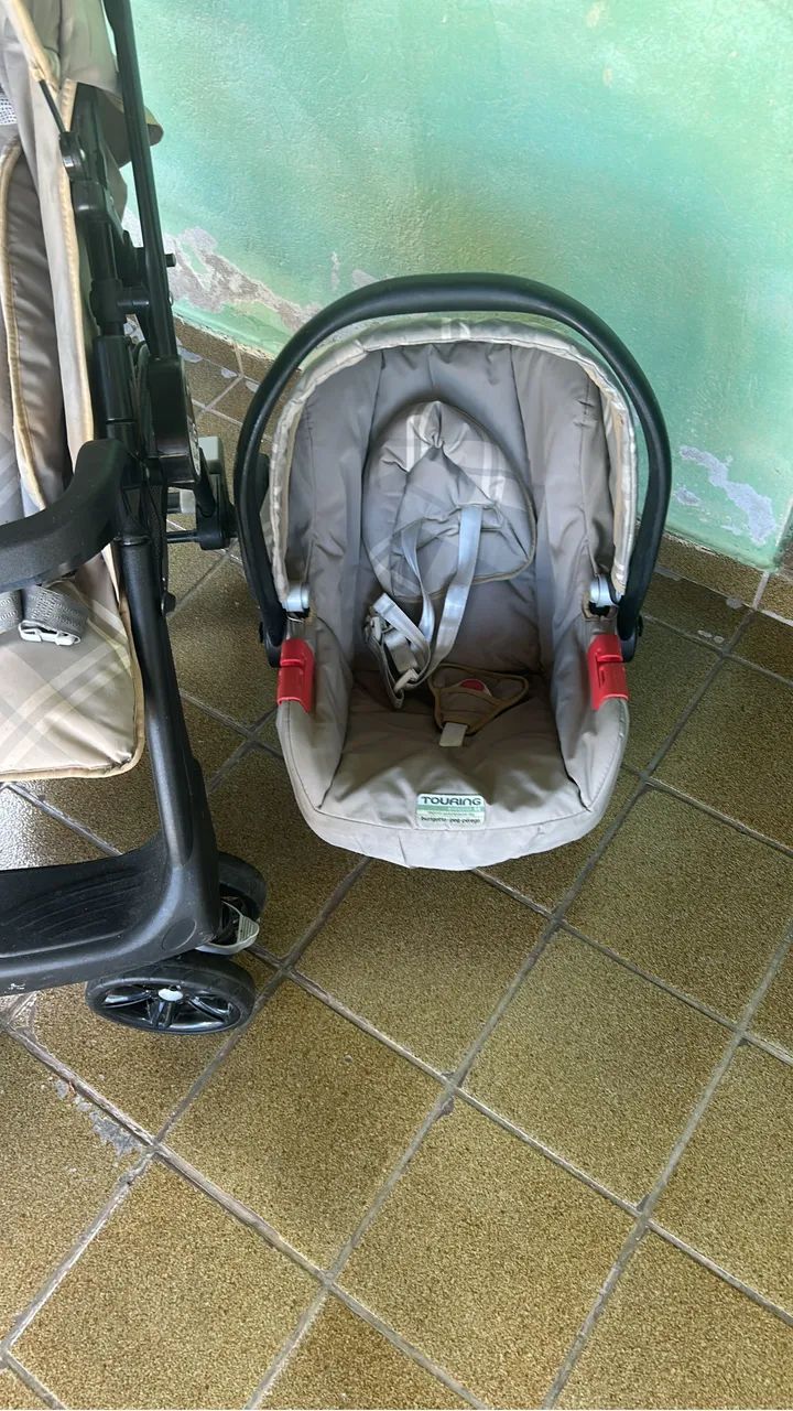 Kit carrinho e bebê conforto burigoto - Foto 3