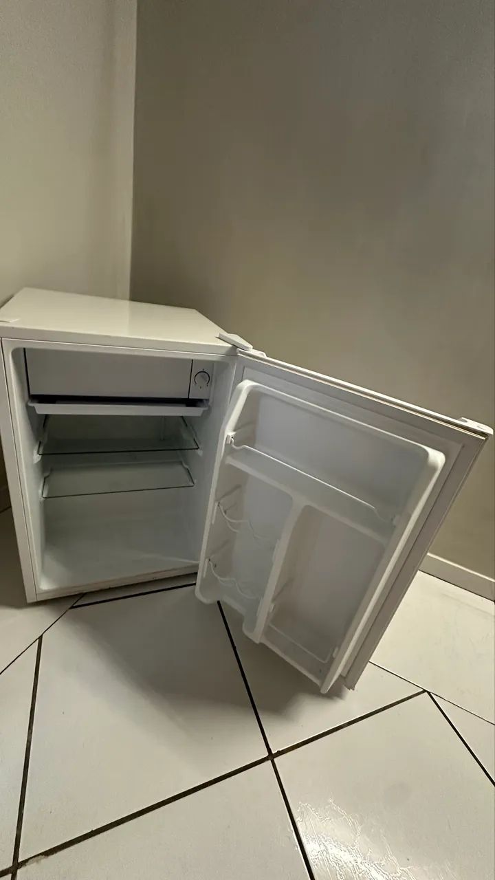 Frigobar EOS EFB81 7 Litros - Branco | 220V - Foto 5