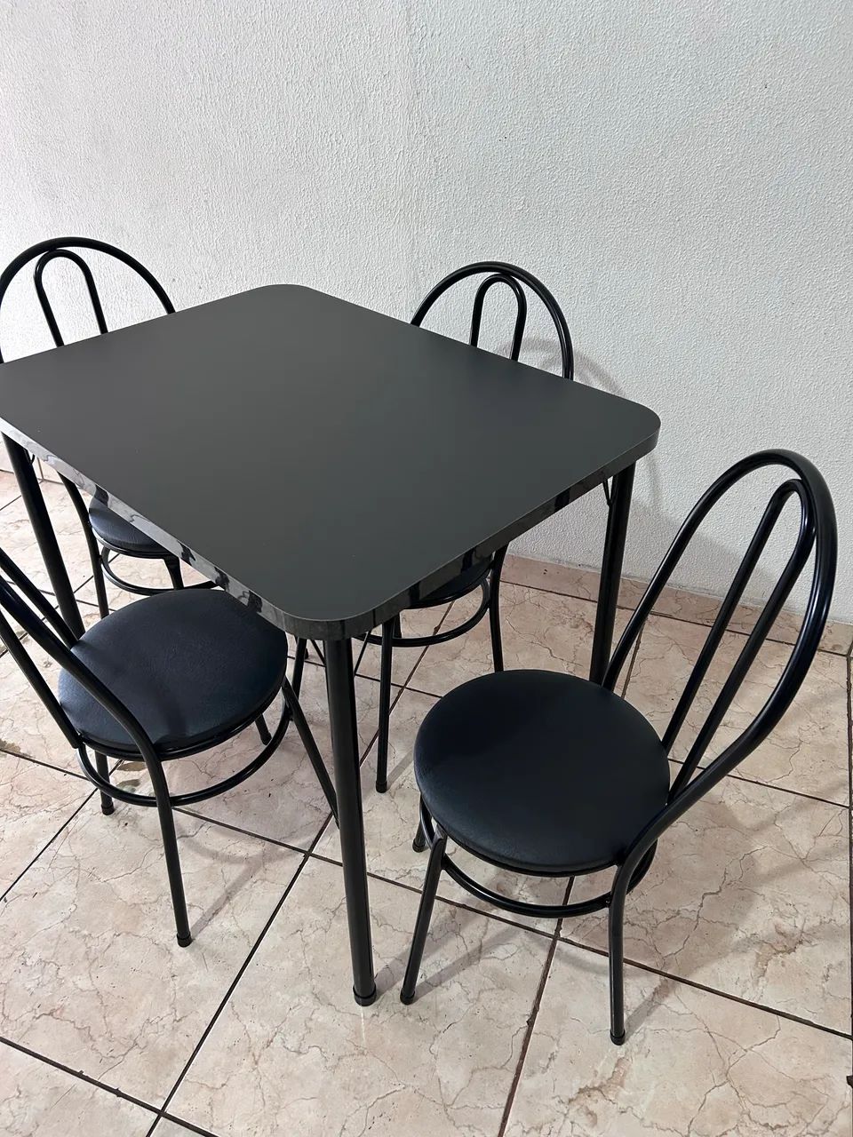 Mesa de Ferro Retangular com 4 Cadeira Nova - Foto 4