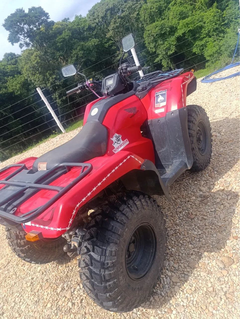 Honda Fourtrax 420 4x4 com pneus novos - Foto 2