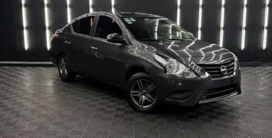Nissan Versa SV 1.6 16V 2017