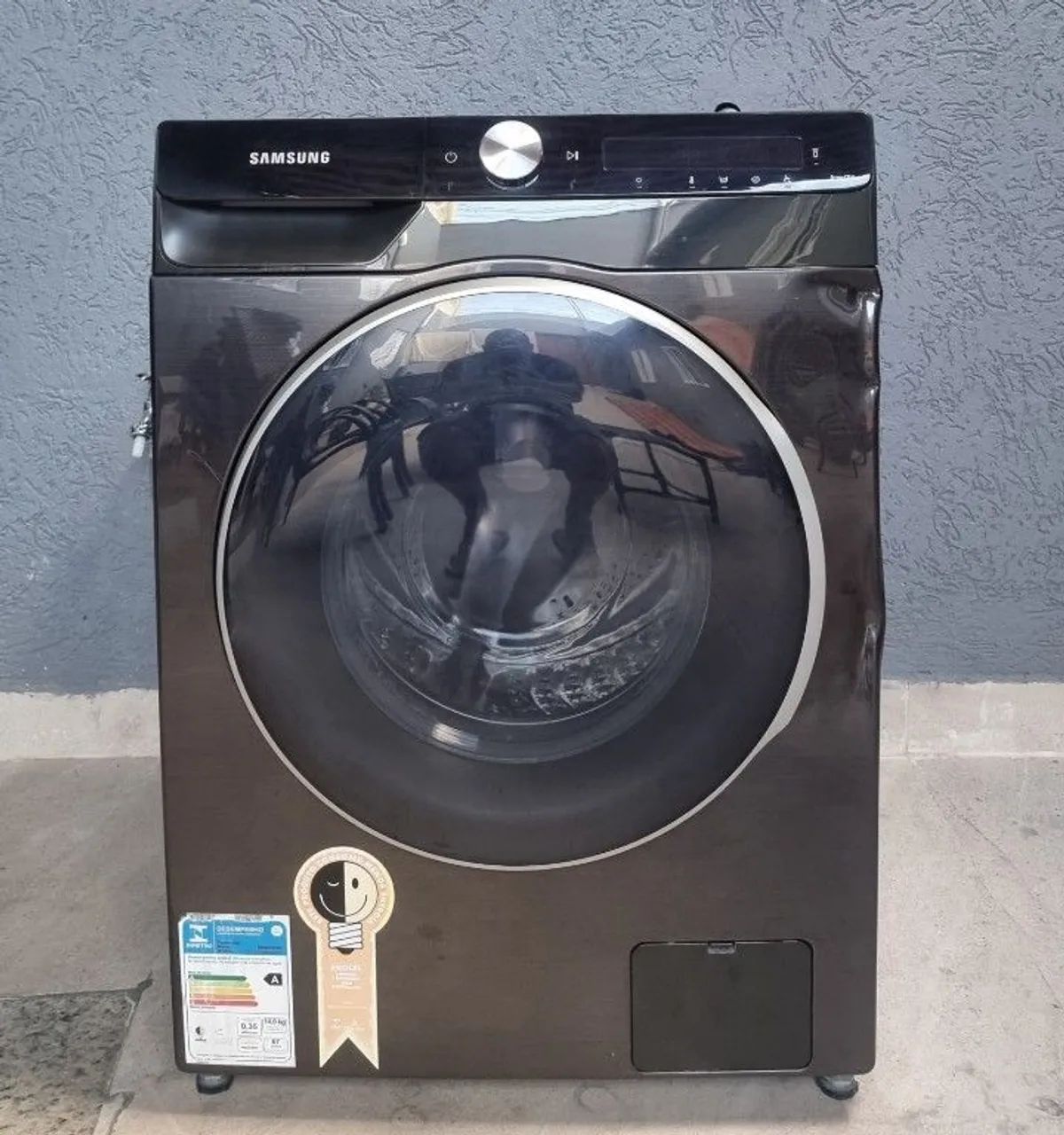 Máquina lavar e seca