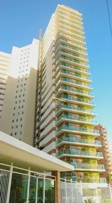 Apartamentos com 3 Quartos e 3 banheiros à Venda em Cocó