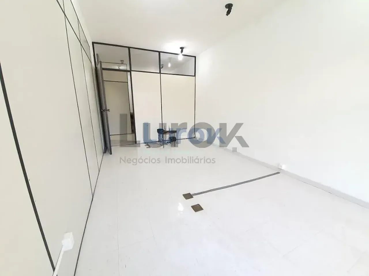 Sala para Locação e venda na Vila Clayton em Valinhos SP - Foto 2
