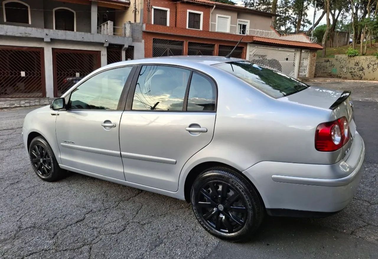 Volkswagen Polo Sedan 1.6 Mi Total Flex 8V 4p, foto 9 de 20