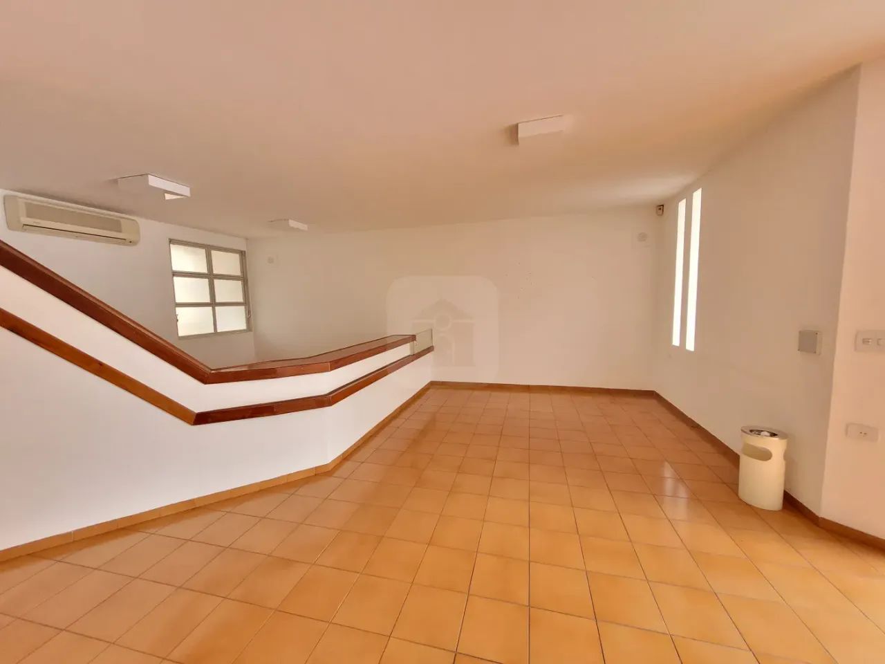 Prédio comercial para locação no bairro Centro - Foto 3