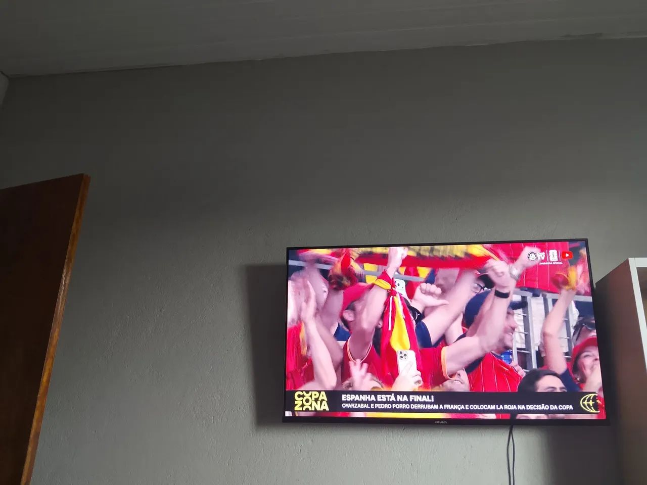 Vendo essa tv de 43 polegadas nova , com sistema Android , com nota fiscal, marca AIWA - Foto 3