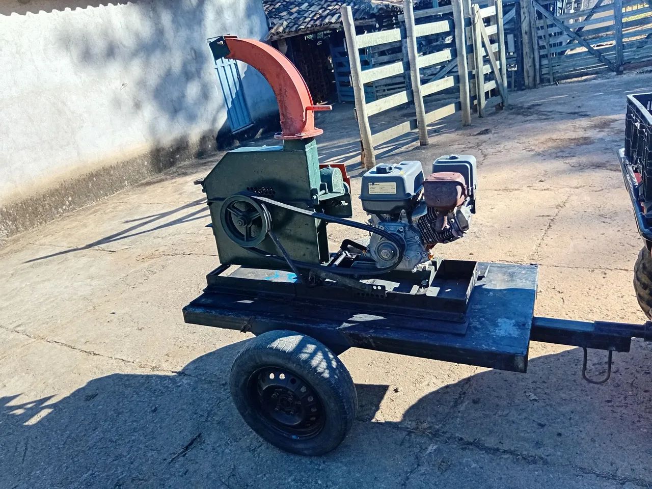 Ensiladeira pp47 com motor  - Foto 2