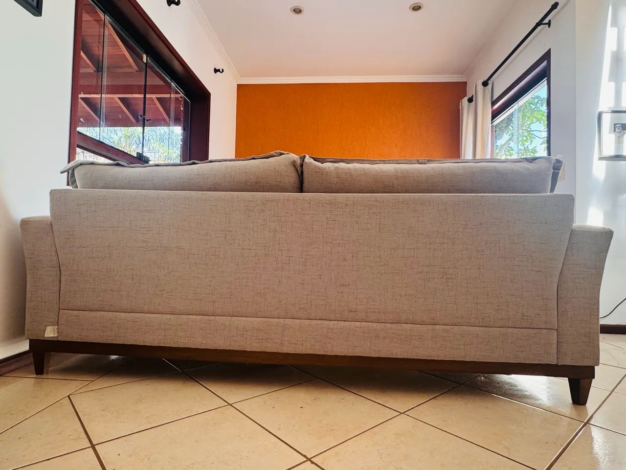 Vendo sofá 3 lugares de linho  - Foto 3