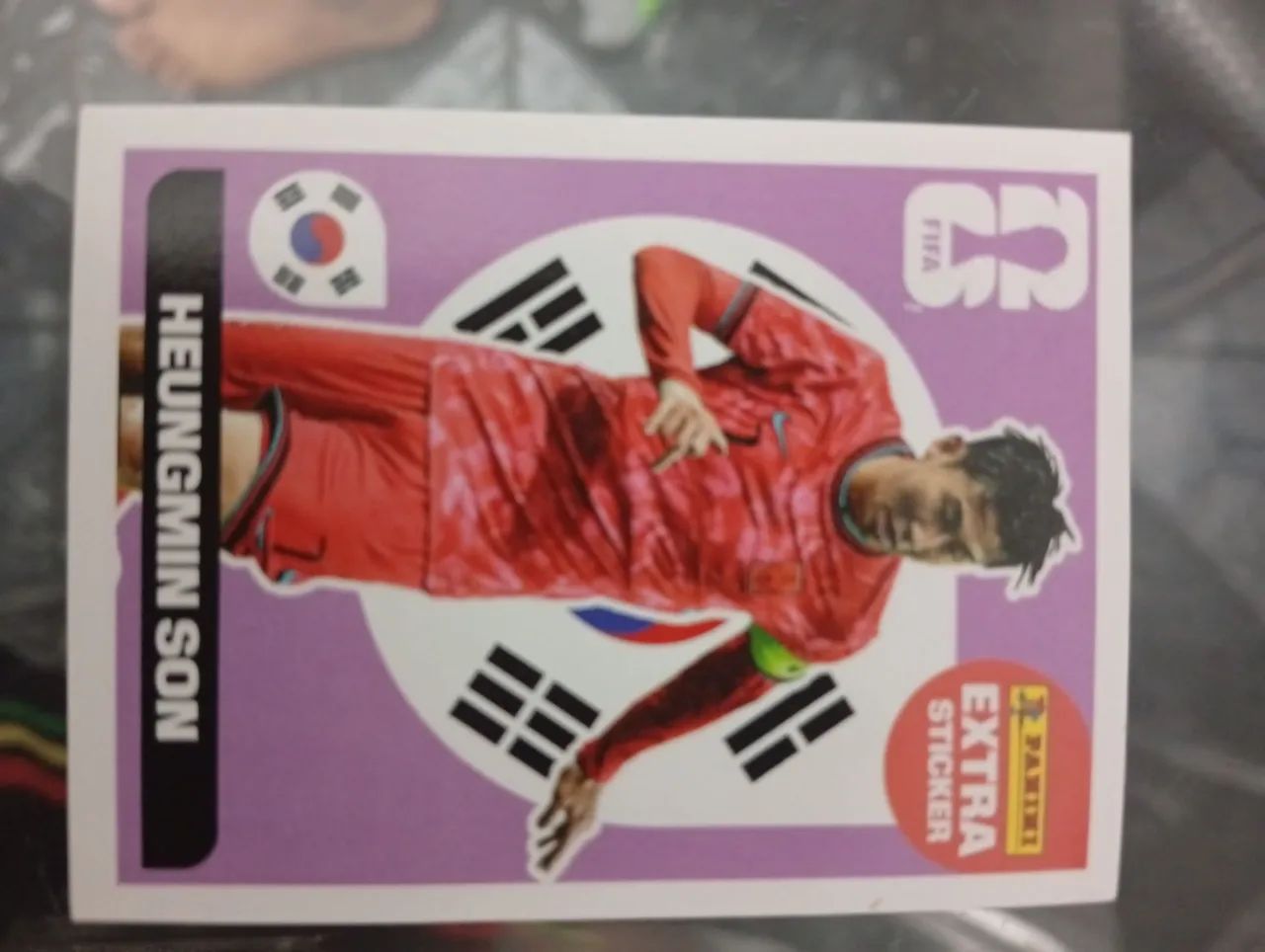 Vendo combo de figurinhas da copo; Lionel Messi,  Heungmin Son,   - Foto 2