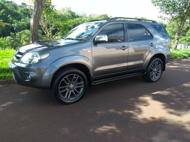 Toyota Hilux SW4 SRV 3.0 - Foto 4