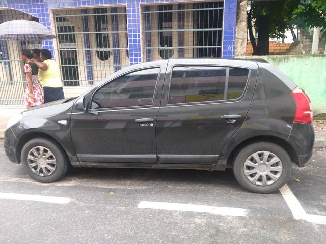 Alugo pra uber com kit gás - Foto 2