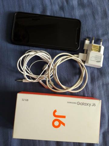 Celular j6
