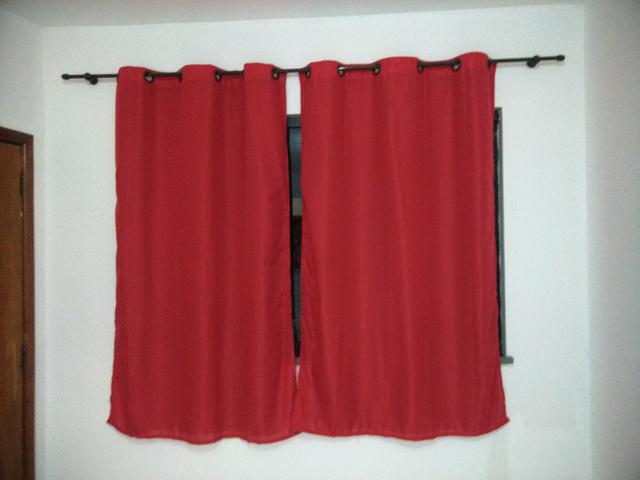 Cortina Vermelha Blackout