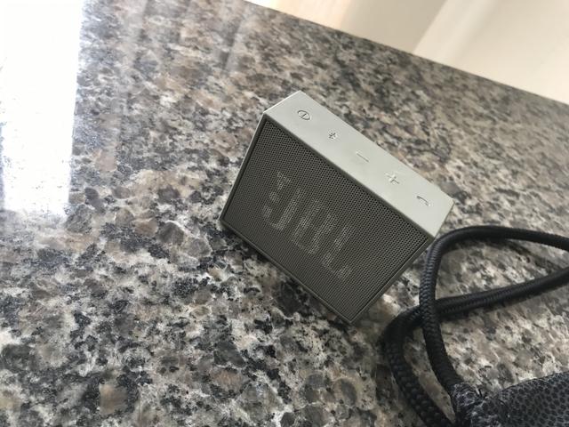 Caixa de som JBL Go original