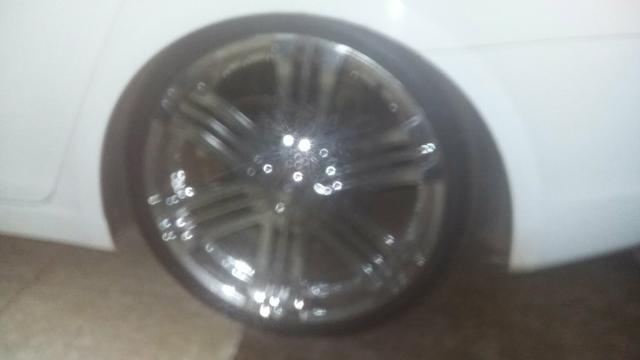 Vendo rodas aro 20.pneus 225/35.pneus todos novos - Foto 6