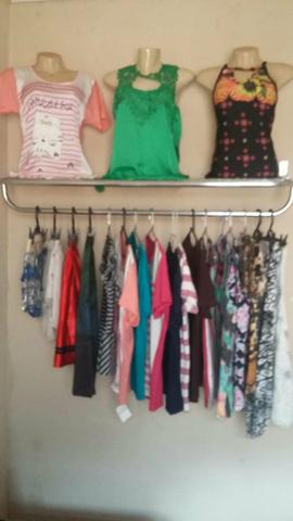 Vende-se 2 araras para lojas
