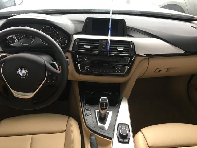 BMW 320i - Foto 6
