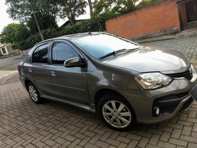 Toyota Etios Sedan 1,5 XLS 2017/18 - Foto 4