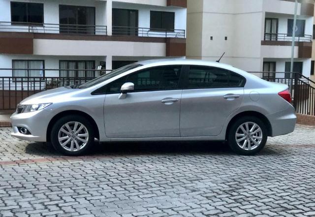 Única dona - Civic 2.0 LXR automático 2014 - Foto 4