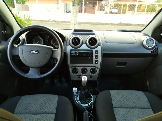 Lindo Fiesta Rocam 1.6 2014 - Foto 11
