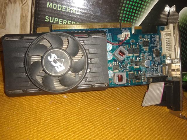 Placa de vídeo GT 710 2G DDR3