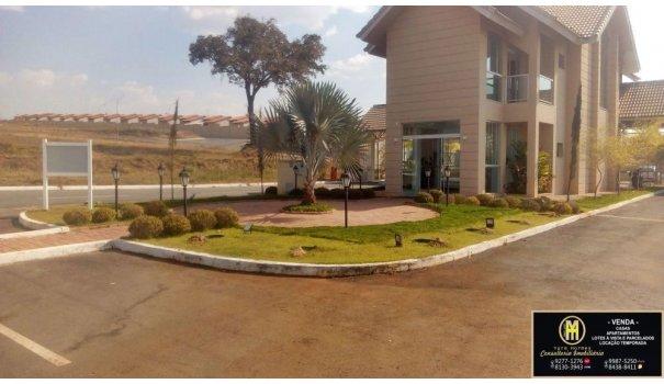 Lotes parcelados em Condomínio Del Fiori Alto Padrão entrada de Caldas Novas