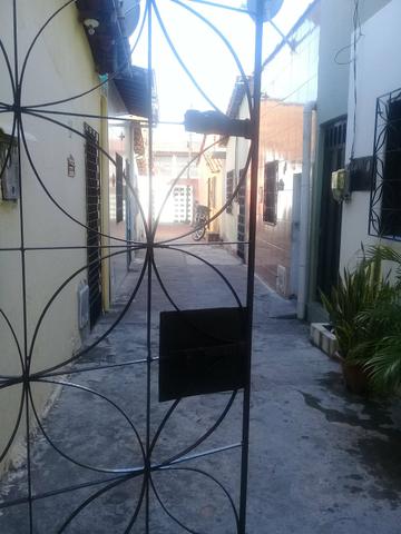 2 casas sendo duplex com entradas individuais - Foto 8