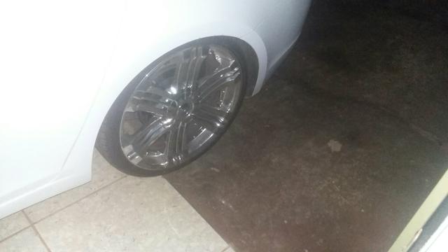 Vendo rodas aro 20.pneus 225/35.pneus todos novos - Foto 2
