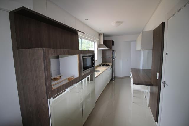 AP470 Apartamento bem mobiliado em Itapema,02 dormitórios sendo 01 suíte - Foto 2