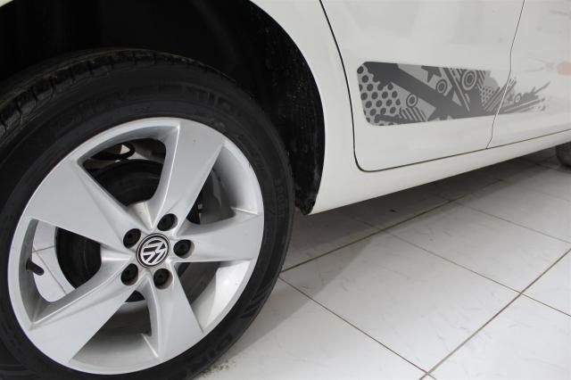 VOLKSWAGEN FOX 2015/2016 1.6 MI ROCK IN RIO 8V FLEX 4P MANUAL - Foto 8