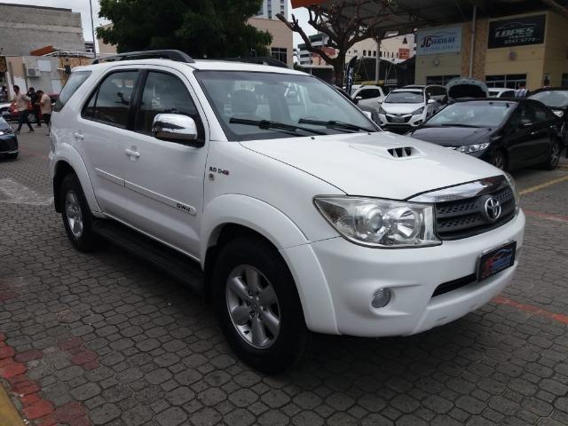 TOYOTA HILUX SW4 SRV D4-D 4X4 3.0 TDI DIES. AUT 2010 