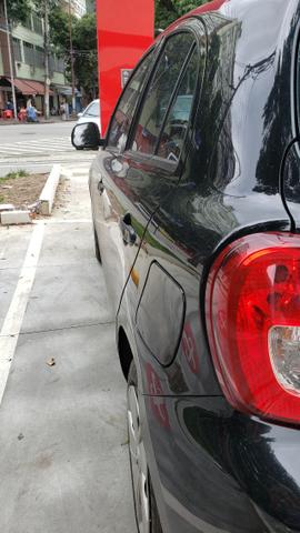 Nissan March 2015 1.6 - Foto 9
