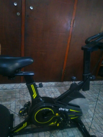 Bicicleta Spinning Acte E16 usada - Foto 2