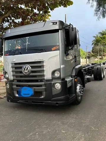 Caminhões a diesel - Xaxim, Paraná