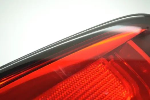 Refletor Olho De Gato Traseiro L/e  Novo C3 2013 C/risco - Foto 3