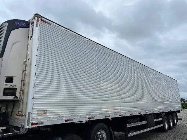 Ref 1881 SRF 28 Facchini alt int 2,55m suspensao a AR 2013 A semi novo