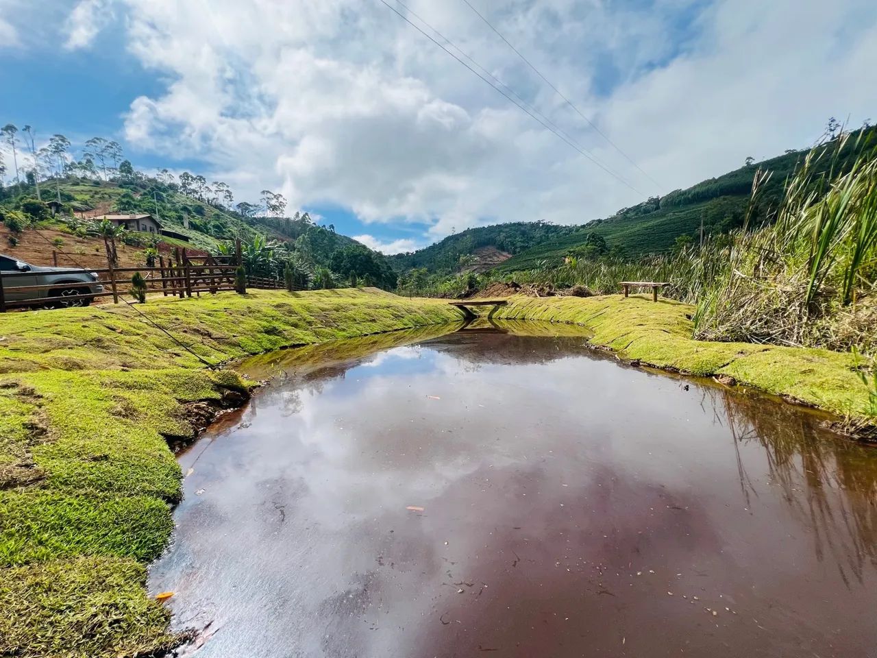 Linda Chácara com lago em Santa Teresa a 5 km do centro 