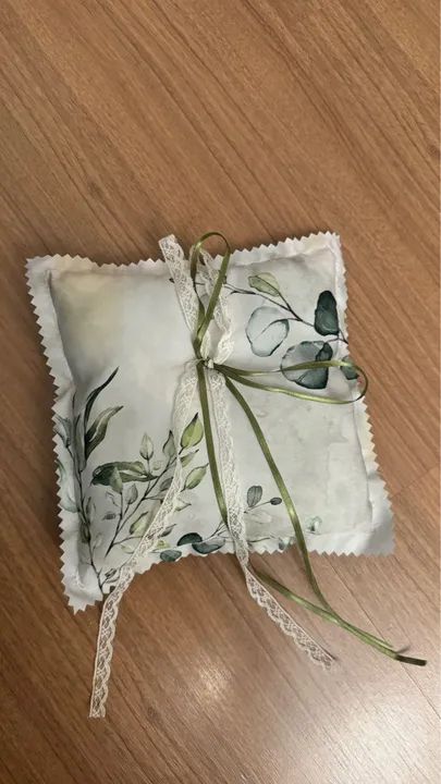 Almofada porta alianças folhagens  - Foto 3