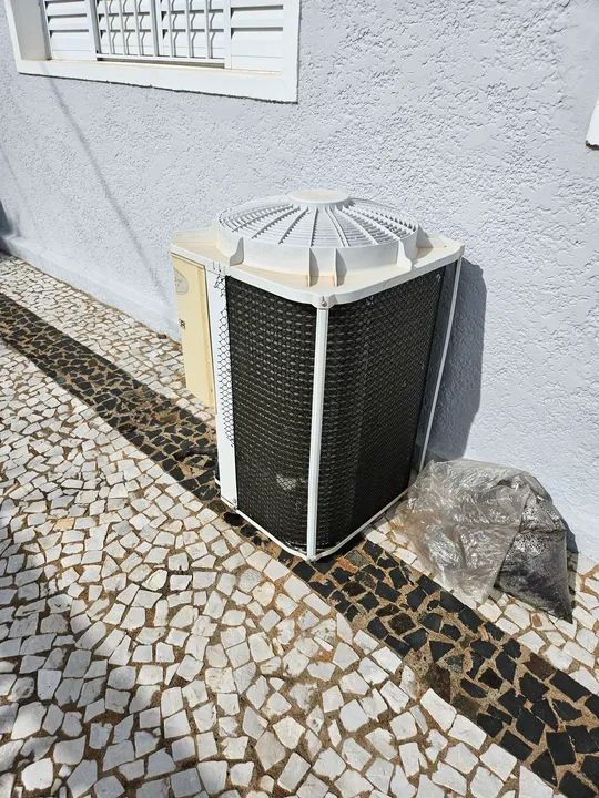 Ar condicionado Carrier 48000 btus com defeito - Foto 2