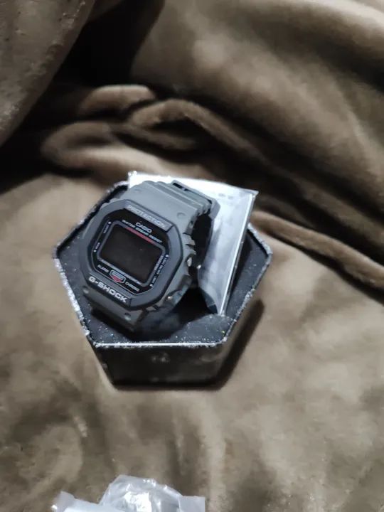 Casio G-shock Dw-5610su-8rd - Original - Foto 2