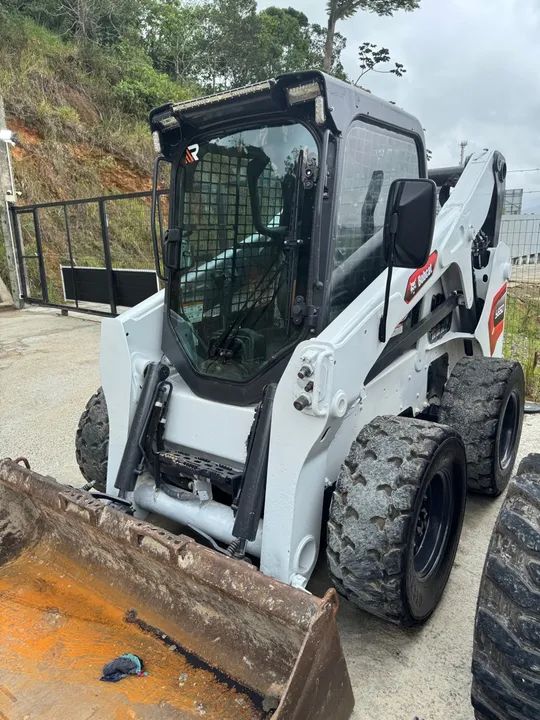 Mini carregadeira Bobcat S650 Ano 2014 - Foto 6