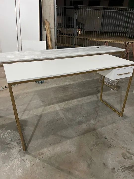 Escrivaninha de Metalon 78x140x50 