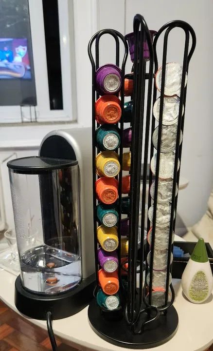 Kit com cafeteira Nespresso + utensílios de café - Foto 3