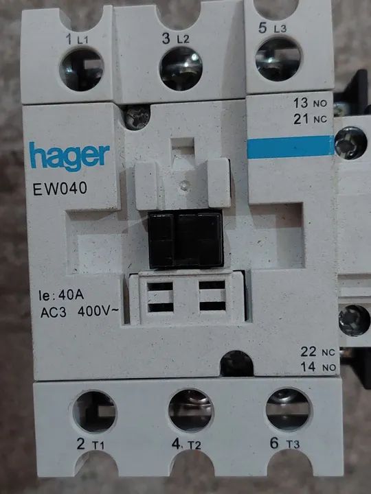 Contactor 40A Hager Ew040C 220v 3P - AC3 - Foto 2