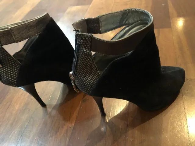 Sandálias e Botas - Tam. 33 - Leia o anúncio. - Foto 5