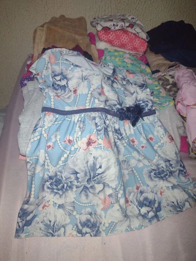 LOTAO de roupas e sapatos  - Foto 2